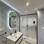 Riscal 19 By United Renters Apartamento *