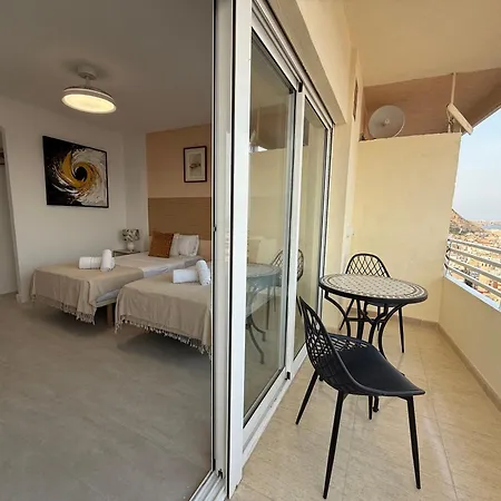 Riscal 19 By United Renters Apartment *
