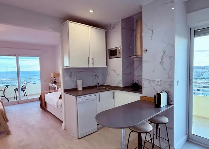 Riscal 19 By United Renters Apartamento